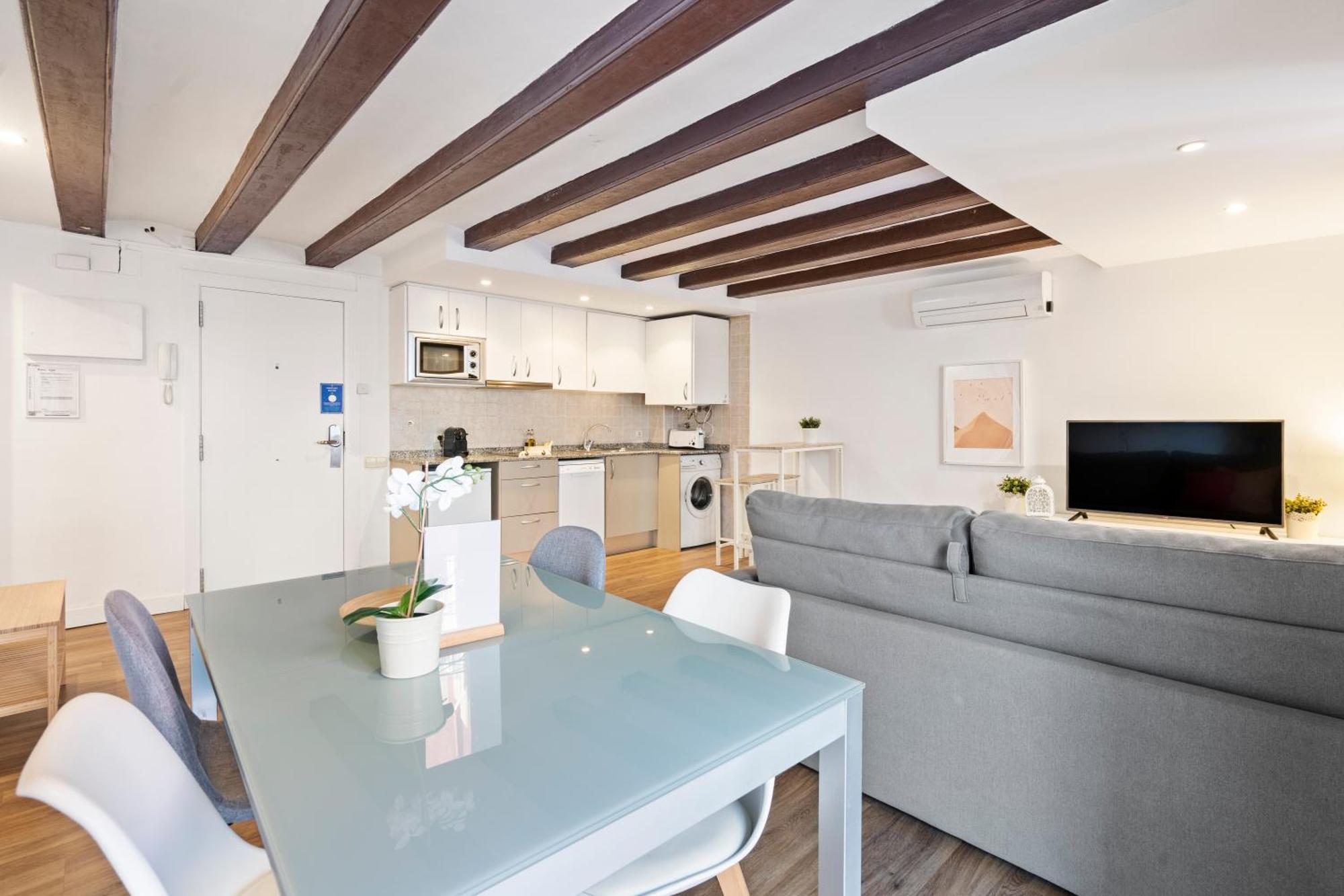 Lodging Apartments Liceu 11 Barcelona Luaran gambar